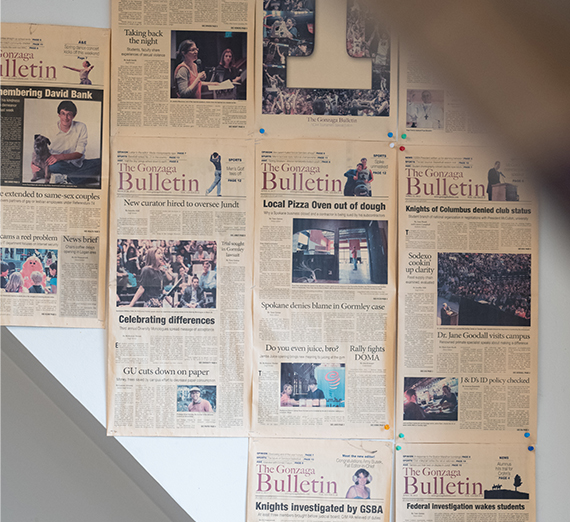 Кристина Диси перед Великой Китайской стеной